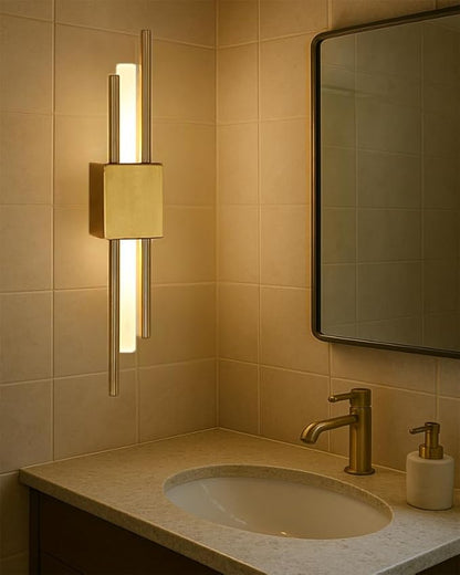 Modern Golden LED Wall Sconce, Geometric Metal and Acrylic Vertical Wall Lamp, Minimalist LED Light for Bedroom, Living Room, Hallway – 8 W, 48 cm, 3 Light Tones (Gold-Right)