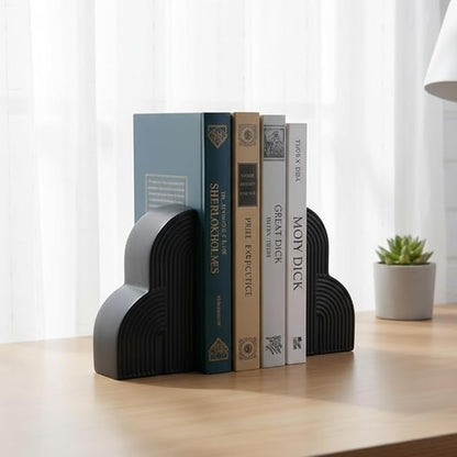6.6‘’ Decorative Resin Book Ends for Shelves - Modern Bookends for Heavy Books - Minimalist Book Stopper for Aesthetic Home Office Bookshelf Decor - Stylish Gifts for Book Lovers (Black)