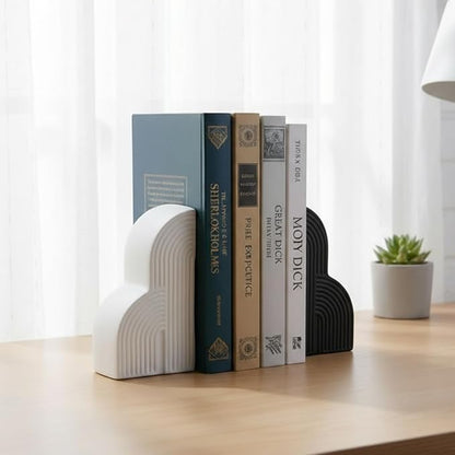 6.6‘’ Decorative Resin Book Ends for Shelves - Modern Bookends for Heavy Books - Minimalist Book Stopper for Aesthetic Home Office Bookshelf Decor - Stylish Gifts for Book Lovers (Black and White)