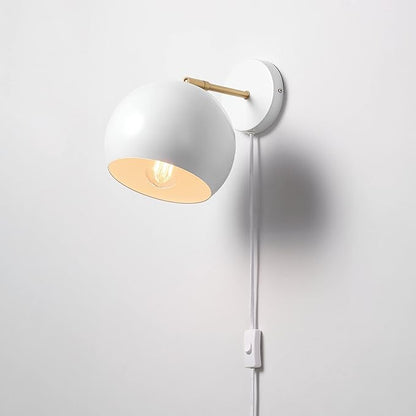 Globe Electric 52077 1-Light Plug-in or Hardwire Wall Sconce, Matte White, Brass Accent Arm, Modern Wall Light for Apartments or Renters, Bedroom, Dining or Living Room Lighting, Home Decor