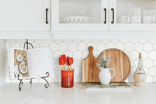 Peel and Stick Wallpaper Gold Geometric White Hexagon Wallpaper Contact Paper 17.3”×78.7”Self Adhesive Wallpapers Removable for Bedroom Decorative Shelf Drawer Liner Roll Waterproof