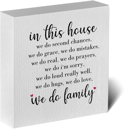 Family Artwork Wood Box Sign Rustic Farmhouse Style in This House We Do Second Chances Wood Block Plaque 5 X 5 Inches Home Living Room Bedroom Desk Sign Decor for Presents