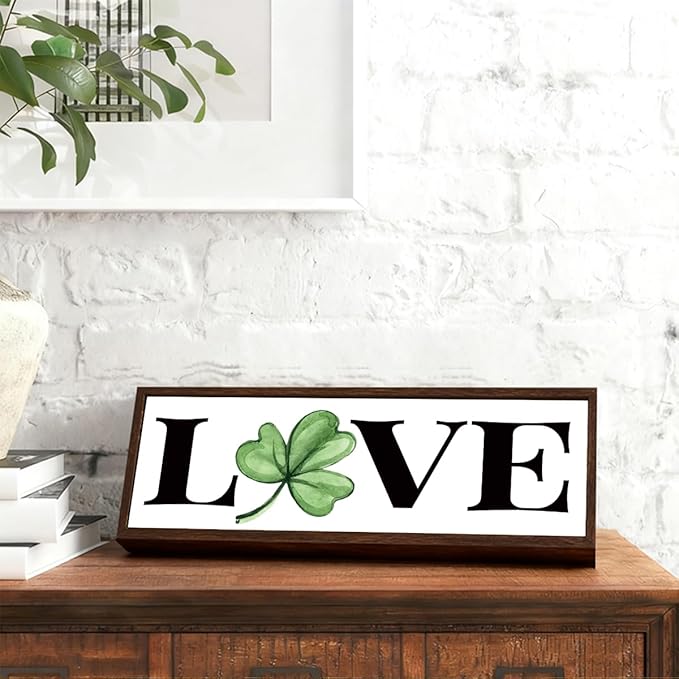 Love Wooden Table Sign, Lucky Clover Home Decor, Shelf Decoration, St. Patrick's Day Themed Decors for Cafe Shop Coffee Bar, Farmhouse Decor for St. Patrick's Day, 9.5x3.1x1 inches