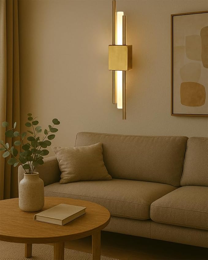 Modern Golden LED Wall Sconce, Geometric Metal and Acrylic Vertical Wall Lamp, Minimalist LED Light for Bedroom, Living Room, Hallway – 8 W, 48 cm, 3 Light Shades (Gold-Left)