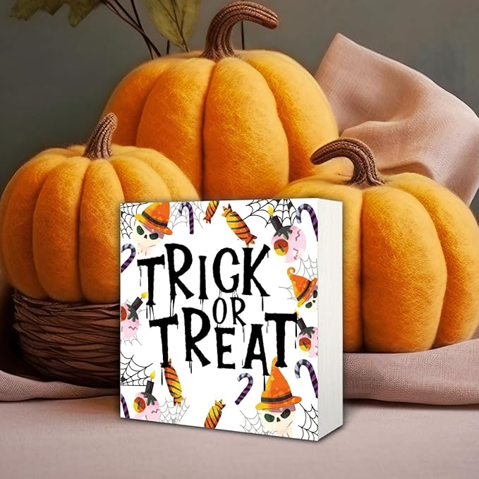 Rustic Halloween Box Sign Decor Tabletop, Fall Home Party Decor, Halloween Decorations Indoor & Front Door Porch, Playroom Decoration, Trick or Treat Sign Wooden Plaque 5 * 5inch