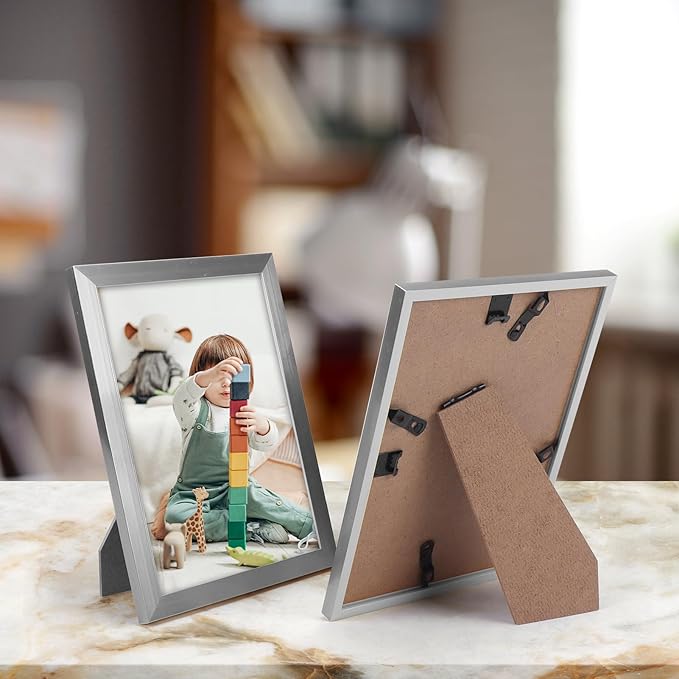 Hoikwo 18 Packs 5x7 Silver Multi Plastic Picture Frames Set with Plastic Cover for Family Photos, Artwork, Light Weight Bulk 5 by 7 Frames Pack for Wall Hanging and Table, Stylish Picture Frames