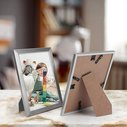 Hoikwo 18 Packs 5x7 Silver Multi Plastic Picture Frames Set with Plastic Cover for Family Photos, Artwork, Light Weight Bulk 5 by 7 Frames Pack for Wall Hanging and Table, Stylish Picture Frames