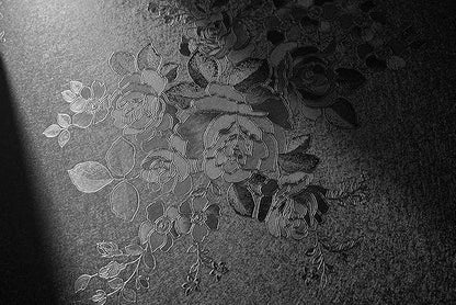 Black Peel and Stick Wallpaper Floral Black Wallpaper 17.7inch x 393.7inch Embossed Flower Contact Paper Peel and Stick Textured Self Adhesive Removable Wall Paper Floral Vinyl for Cabinets